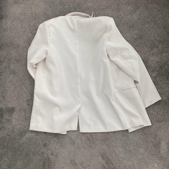 Missguided Classic White Blazer - Picture 5 of 5